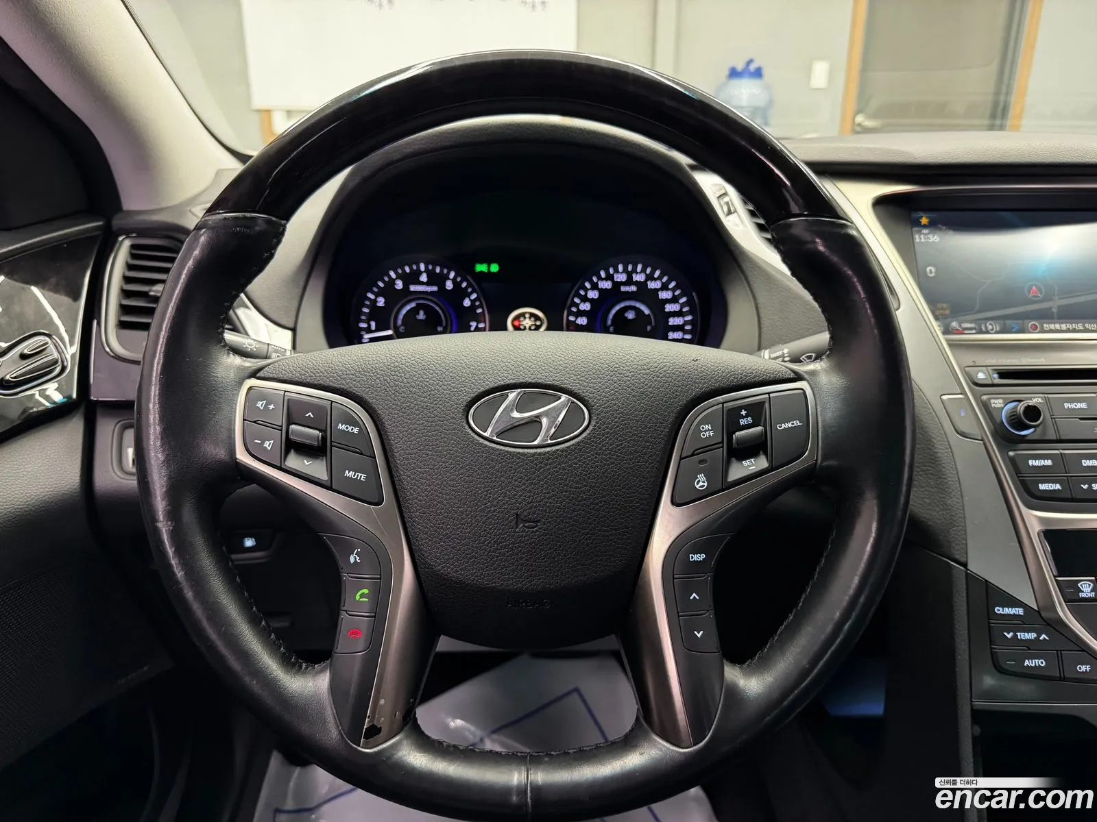 Hyundai Grandeur HG 2014 — 12