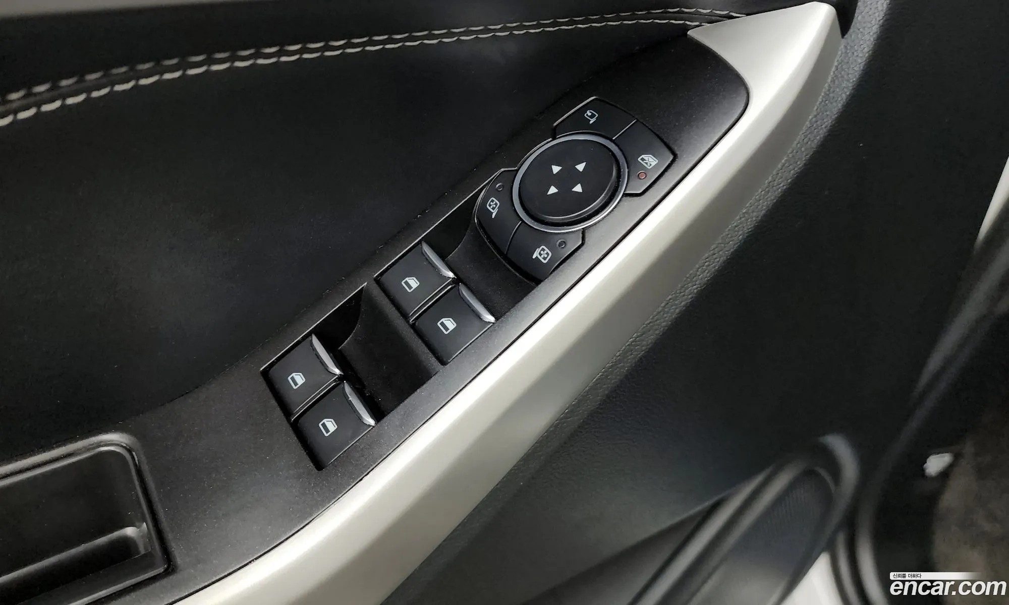 Ford Explorer 6th Gen 2022 1FM5K8FW2NNA03756 — 10