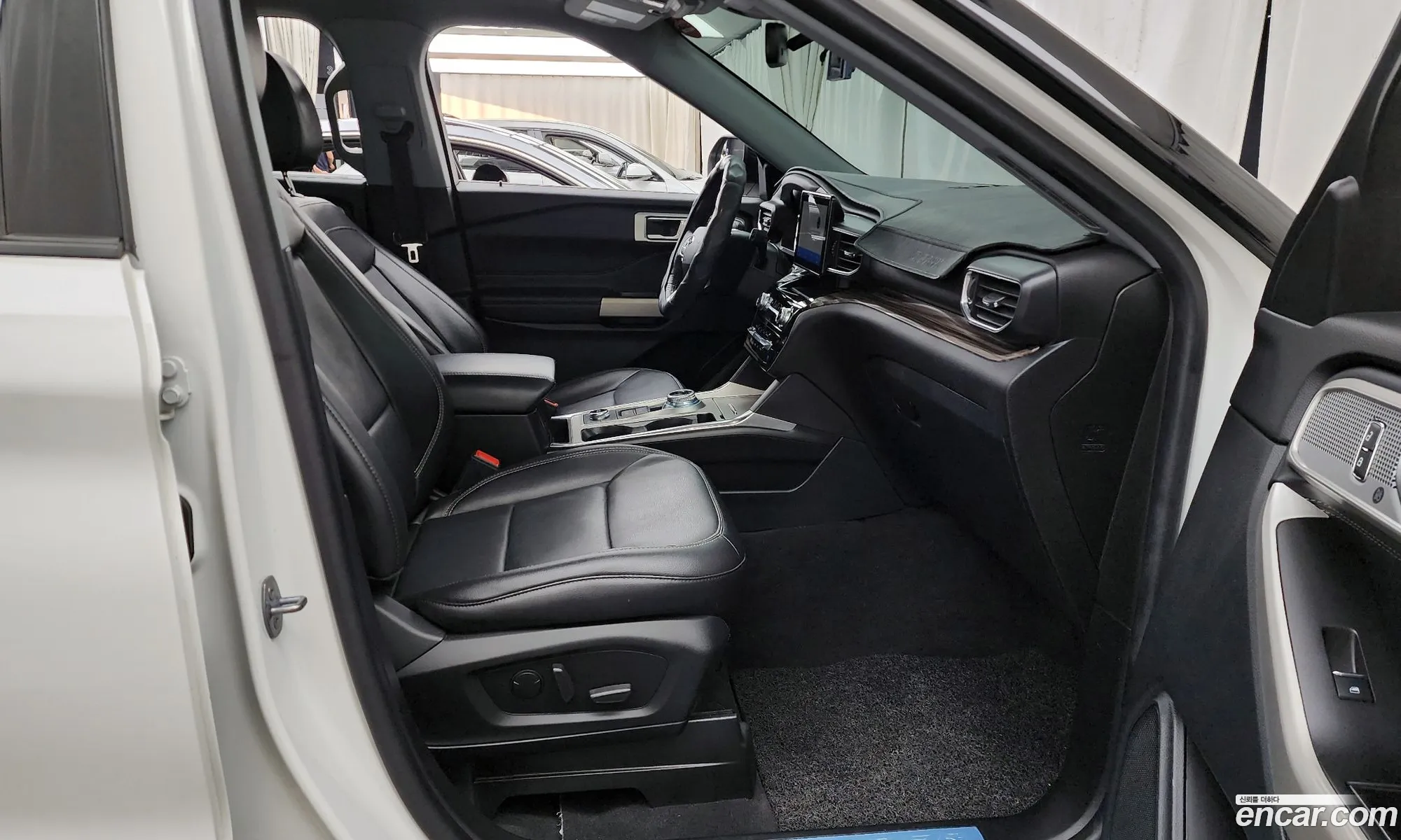 Ford Explorer 6th Gen 2022 1FM5K8FW2NNA03756 — 12