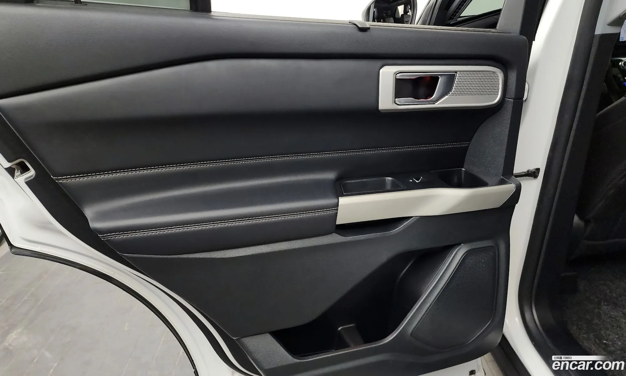 Ford Explorer 6th Gen 2022 1FM5K8FW2NNA03756 — 9
