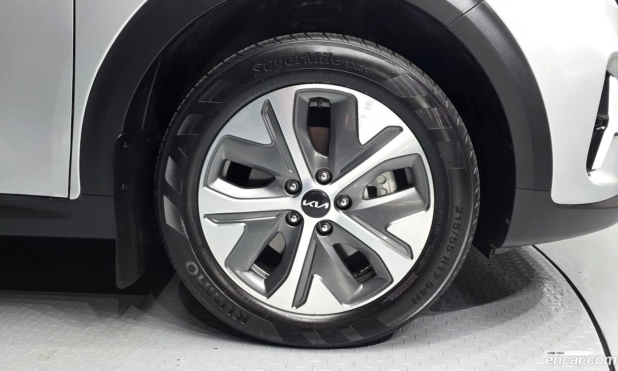 Kia Niro Plus 2022 — 19