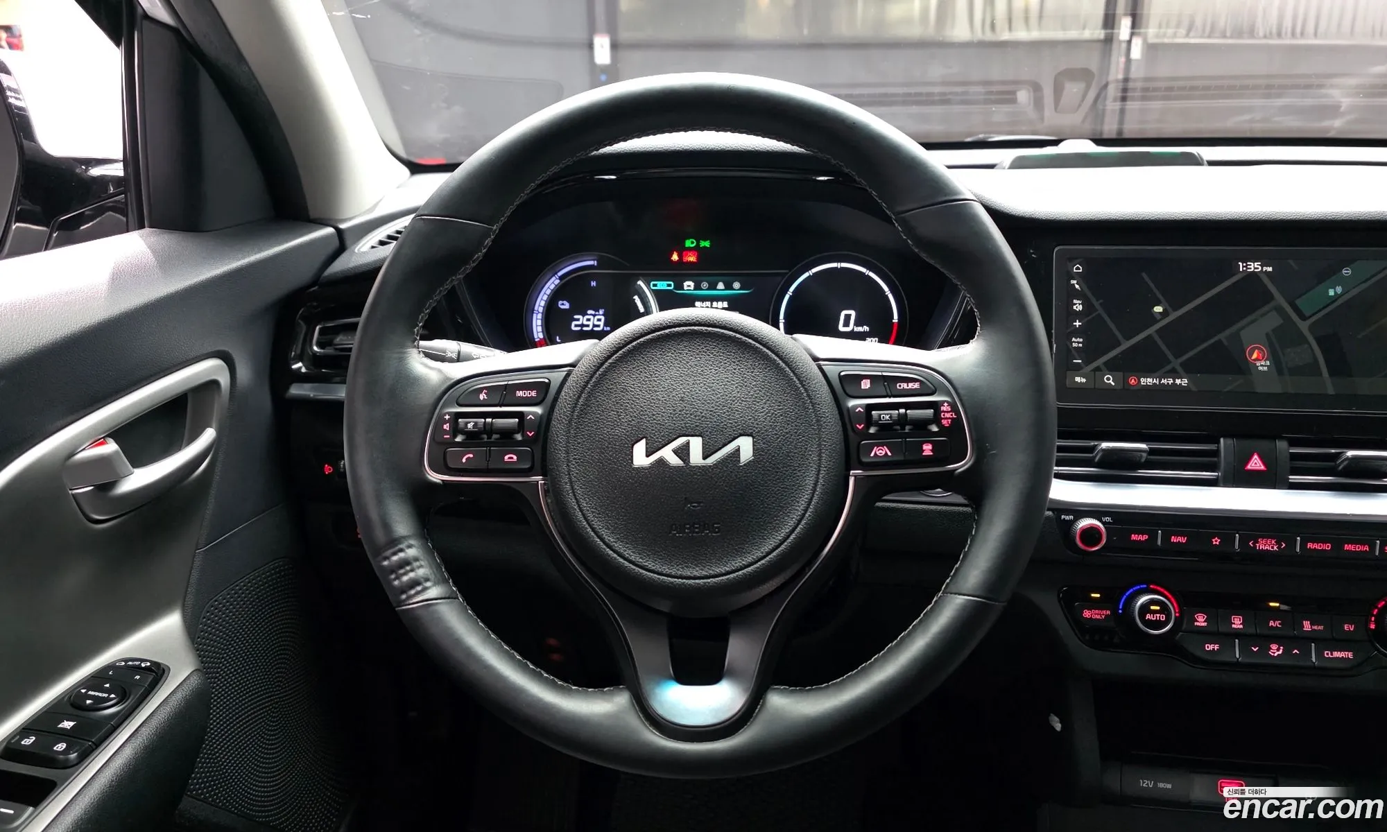Kia Niro Plus 2022 — 3