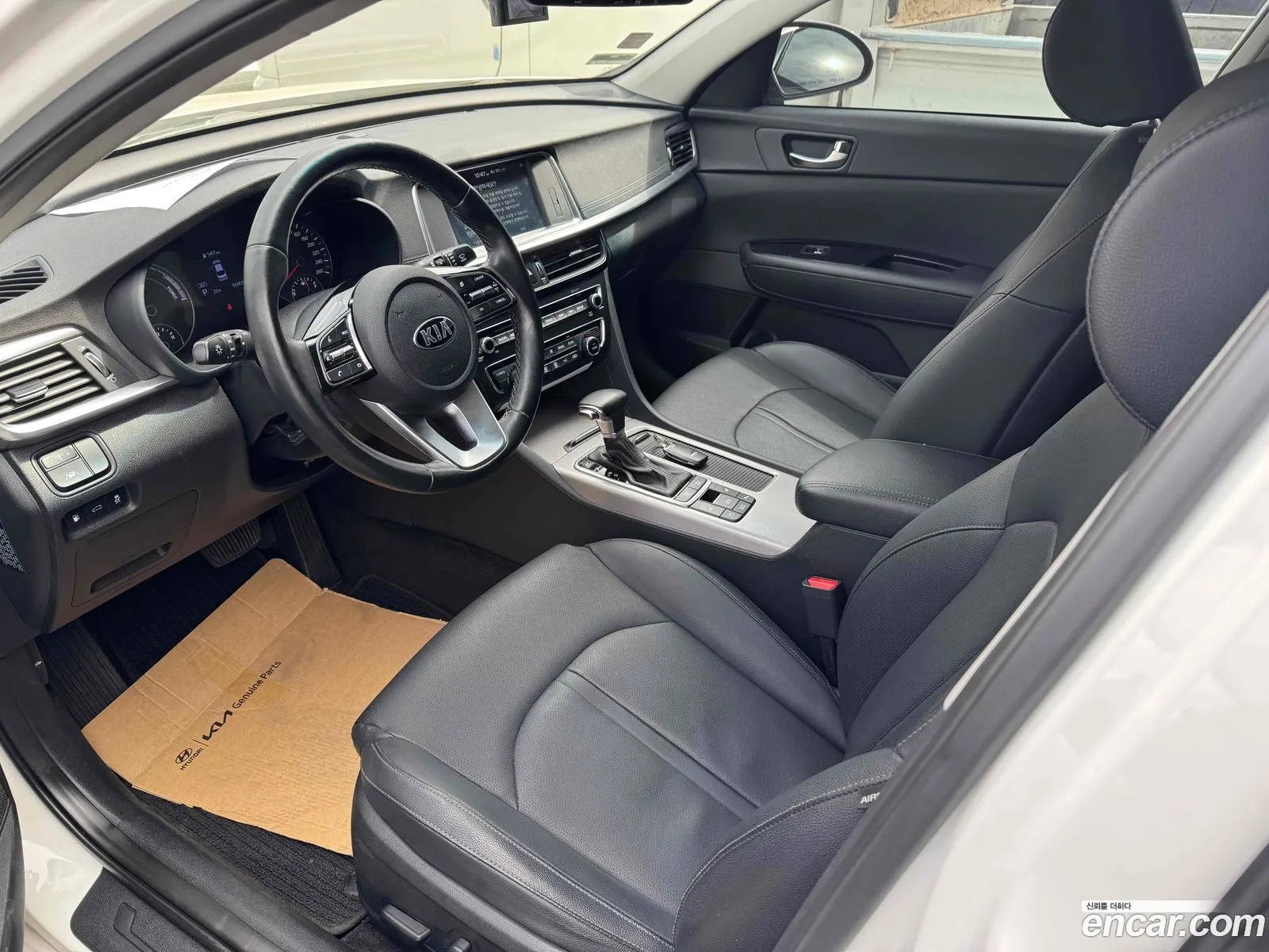 Kia K5 Hybrid 2019 — 14