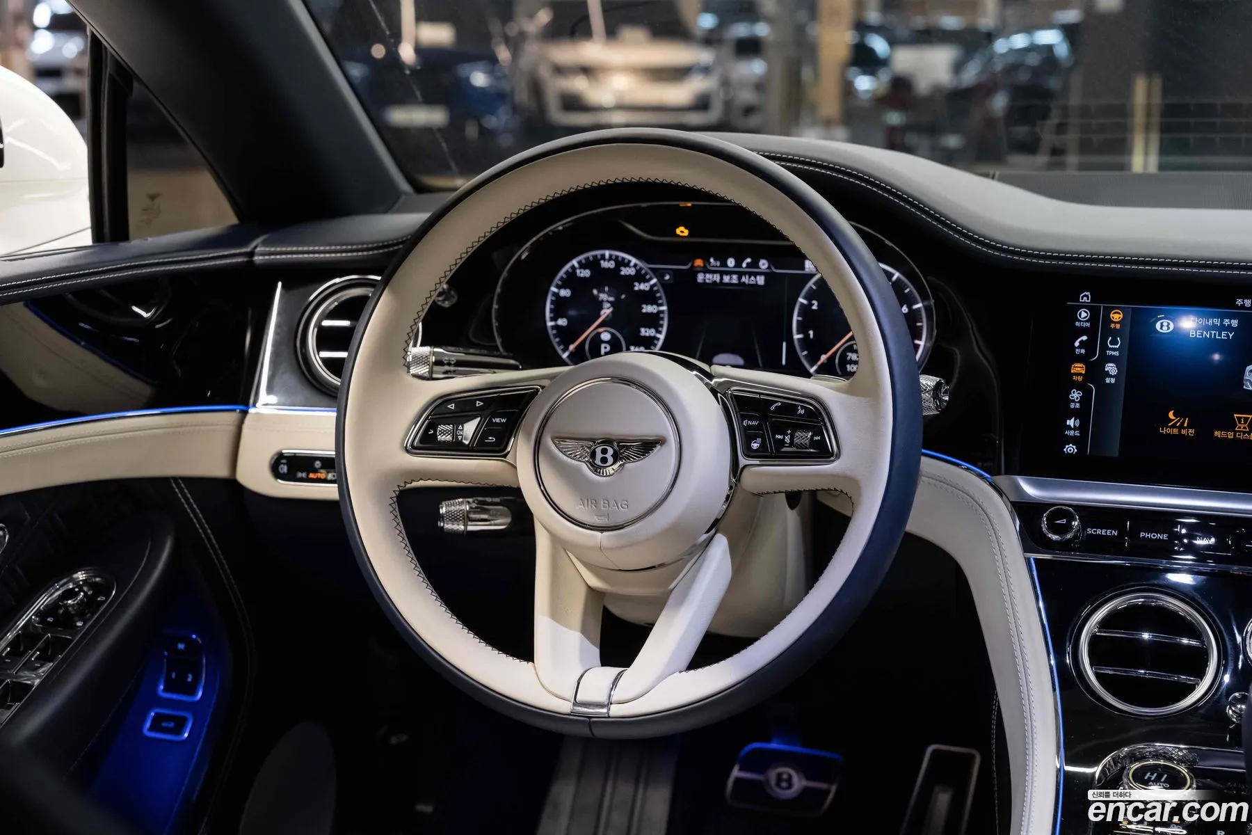 Bentley Continental GT 2023 — 7