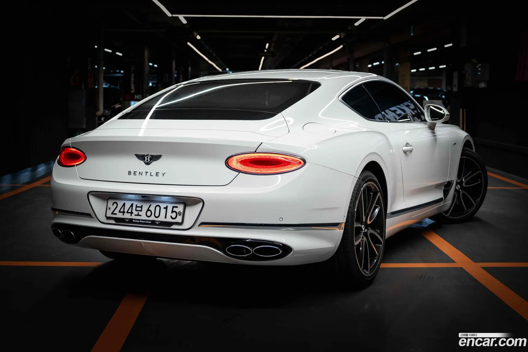 Bentley Continental GT 2023 — 2