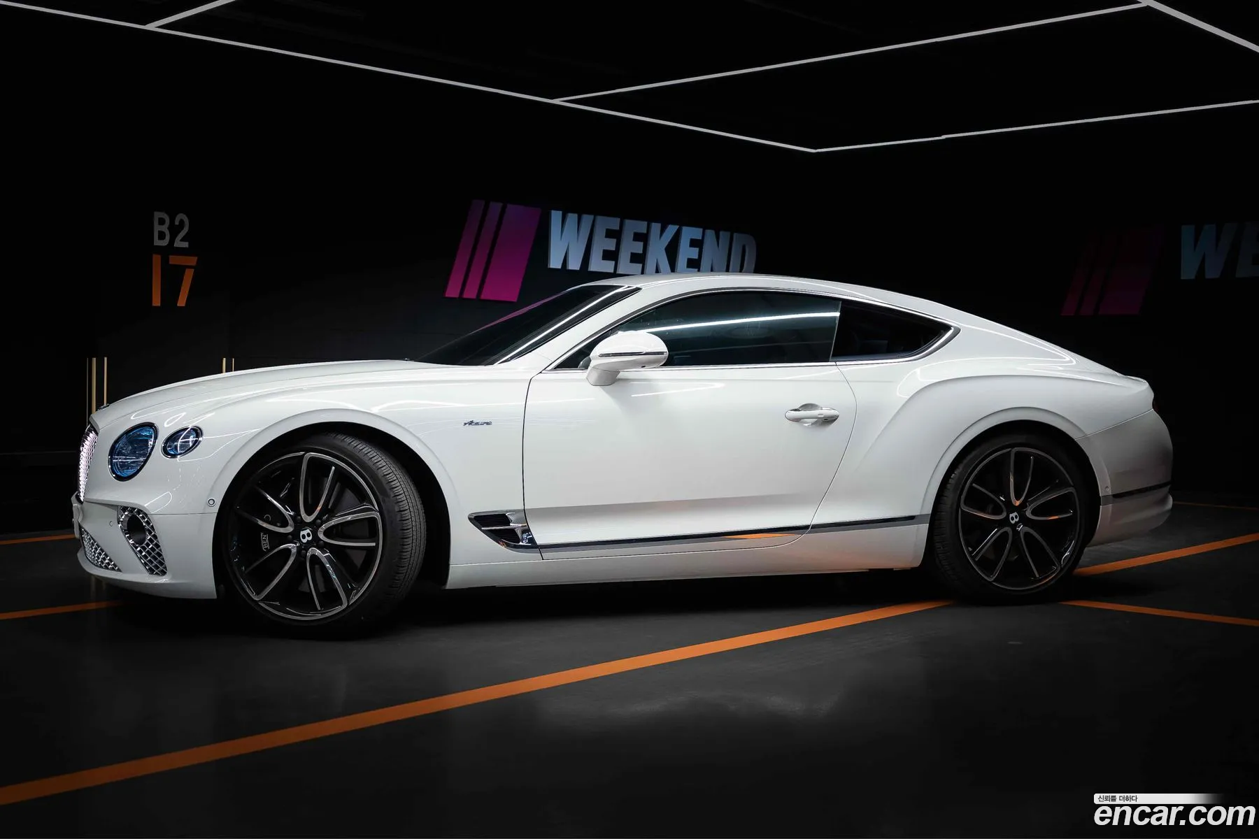 Bentley Continental GT 2023 — 3