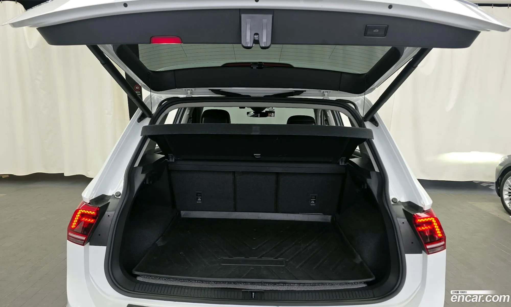 Volkswagen Tiguan 2020 — 12