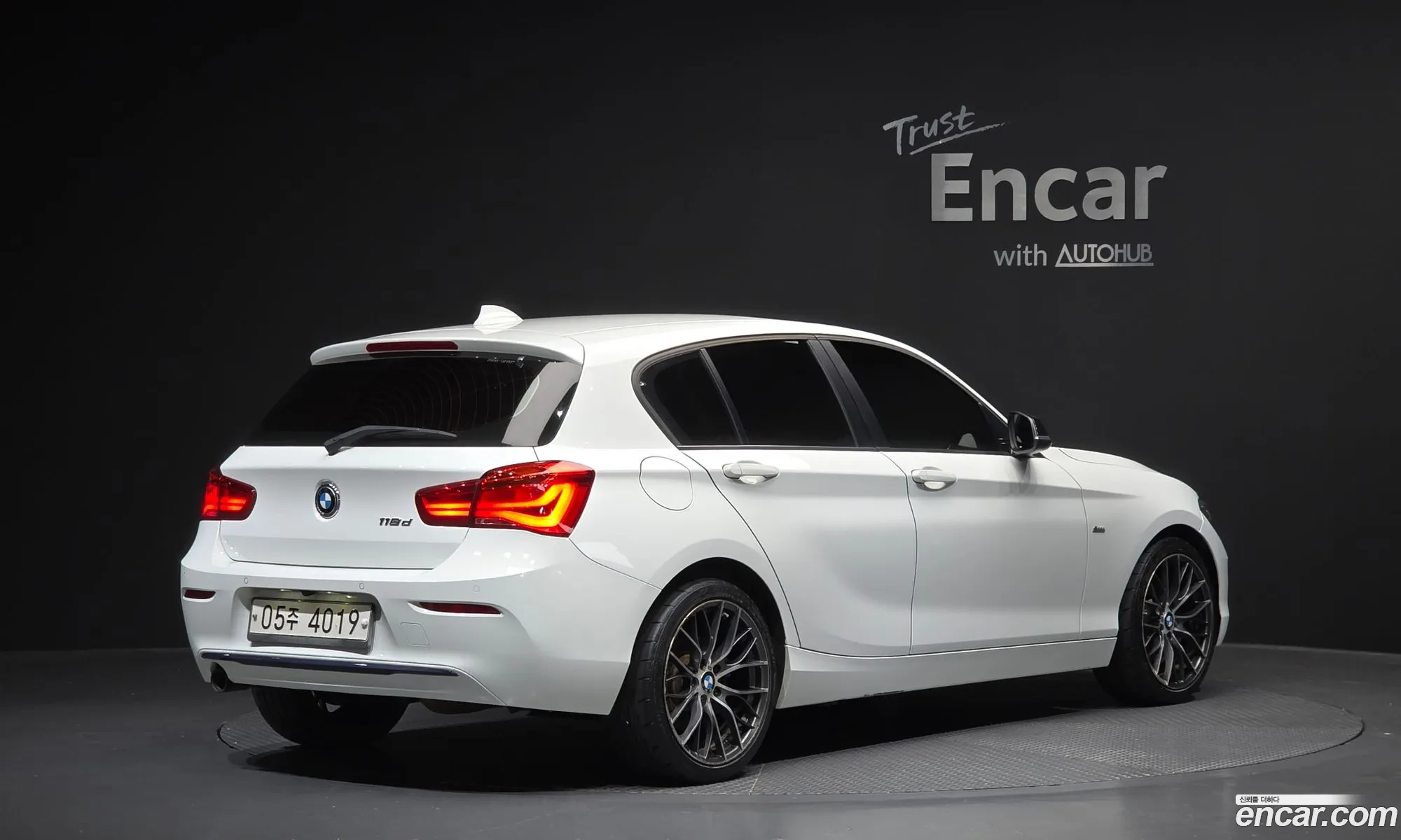 BMW 1 Series 2016 WBA1S5100G5D28168 — 18