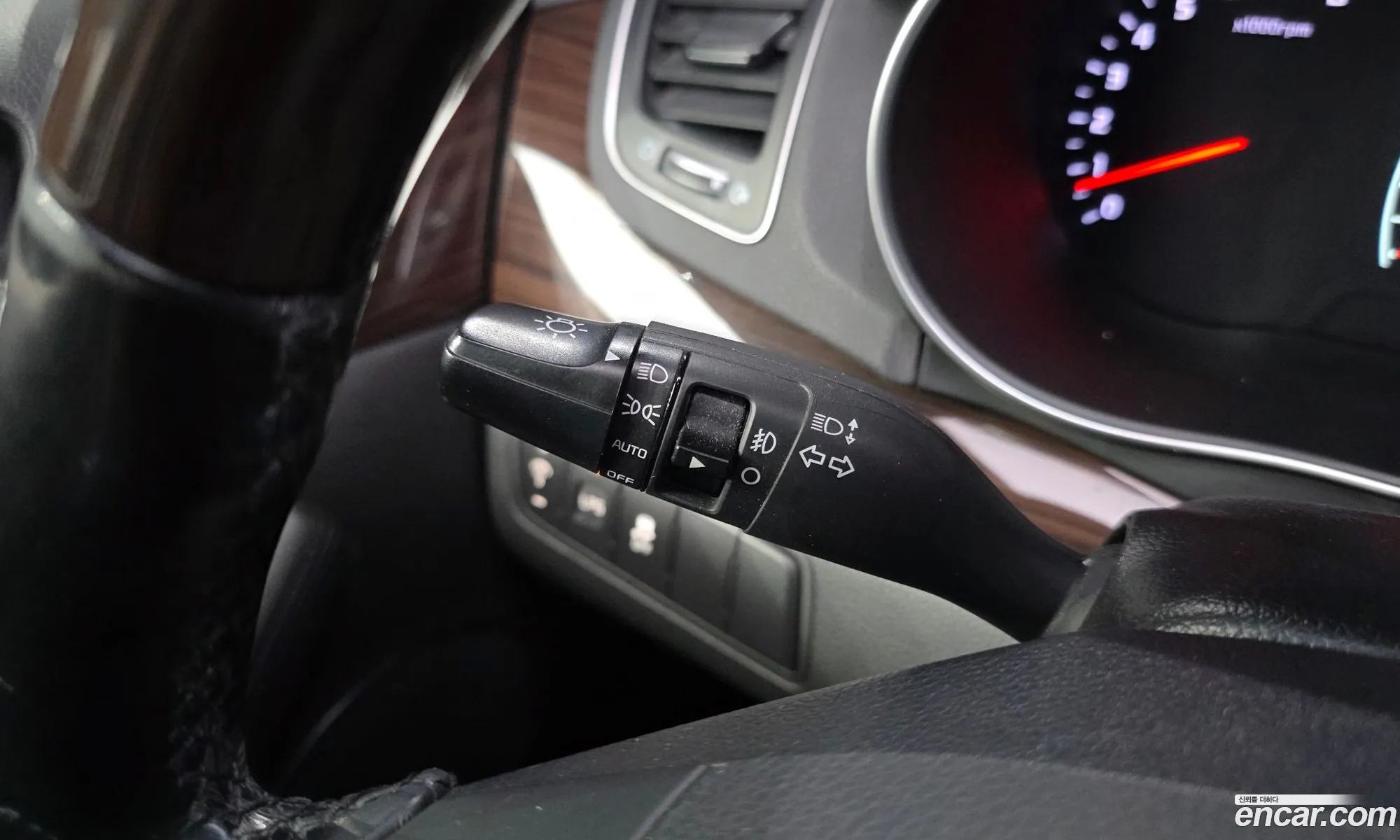 Kia K7 2015 — 28