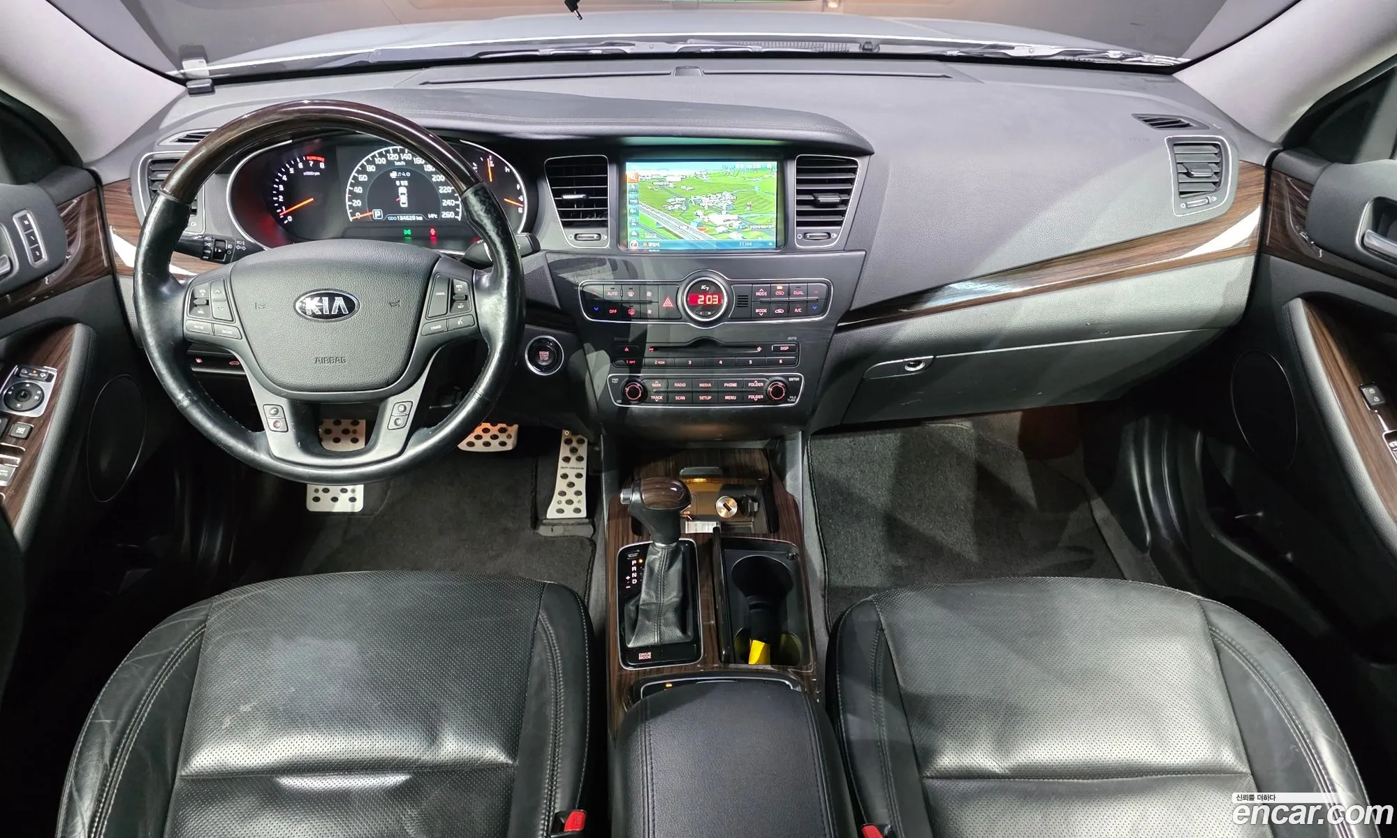 Kia K7 2015 — 18