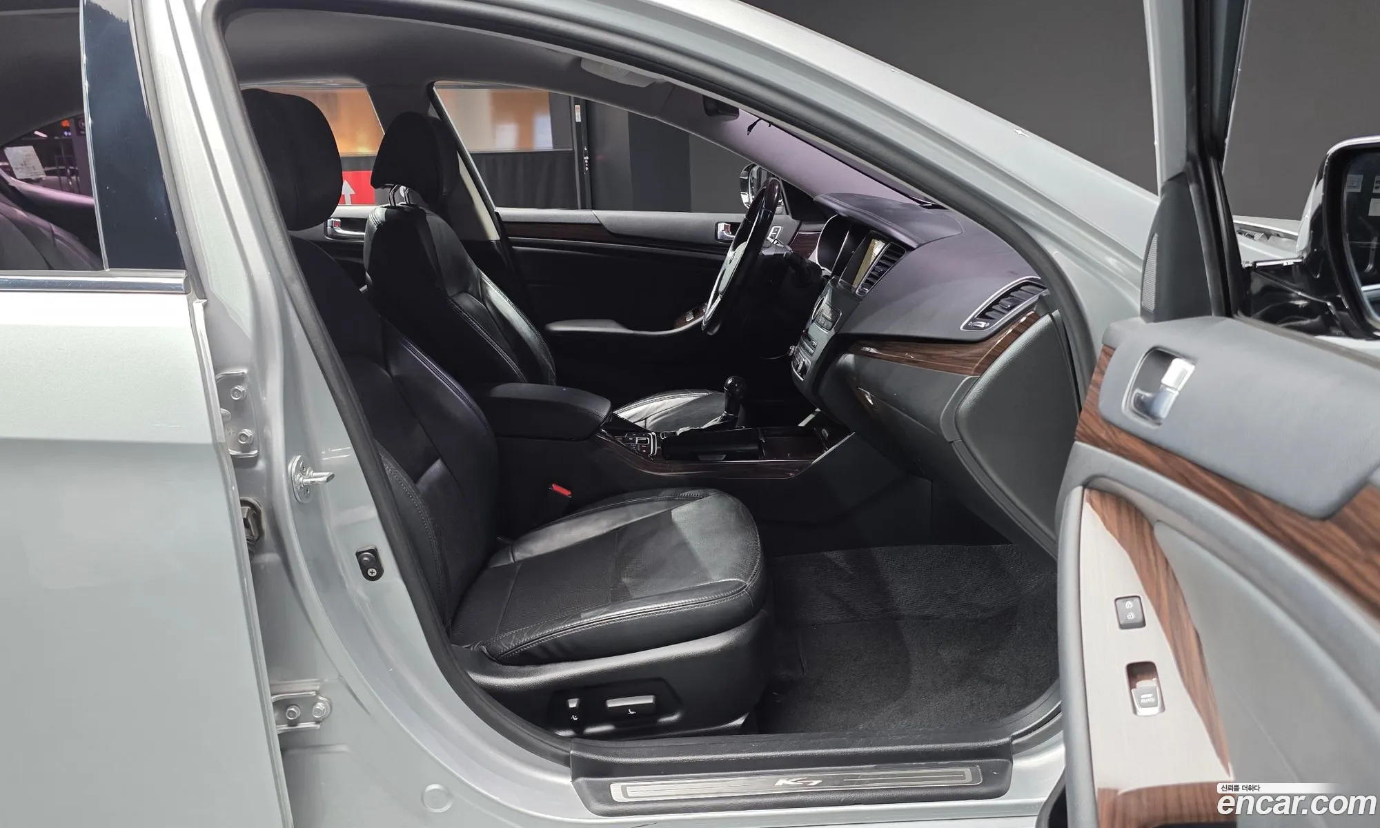 Kia K7 2015 — 29