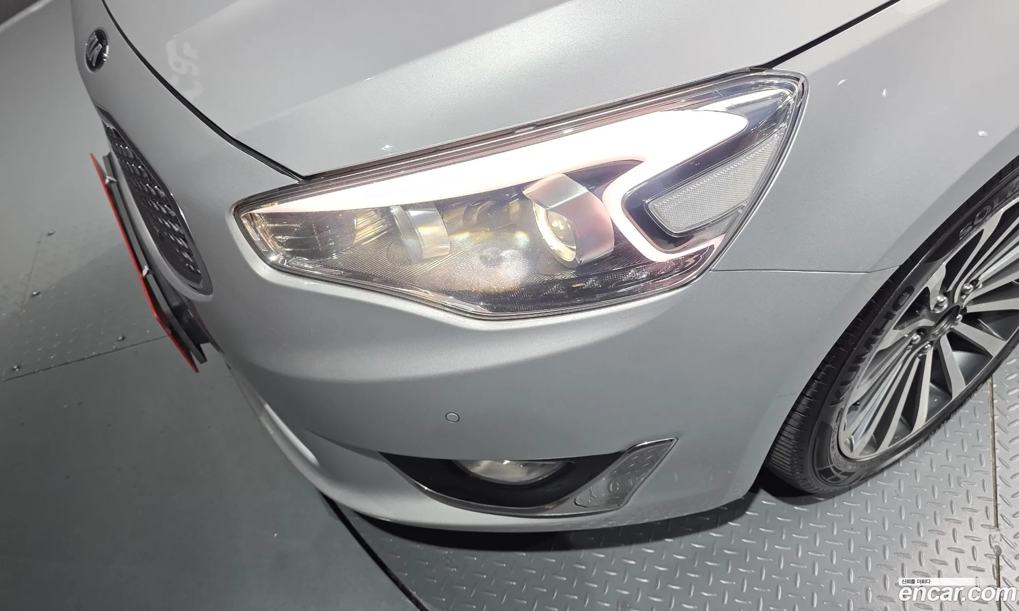 Kia K7 2015 — 21