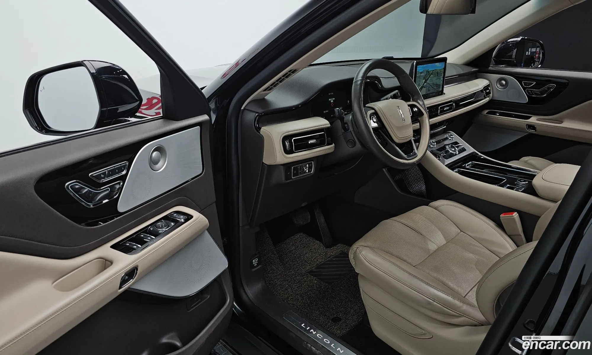 Lincoln Aviator 2021 5LM5J7XC7MGL08705 — 15