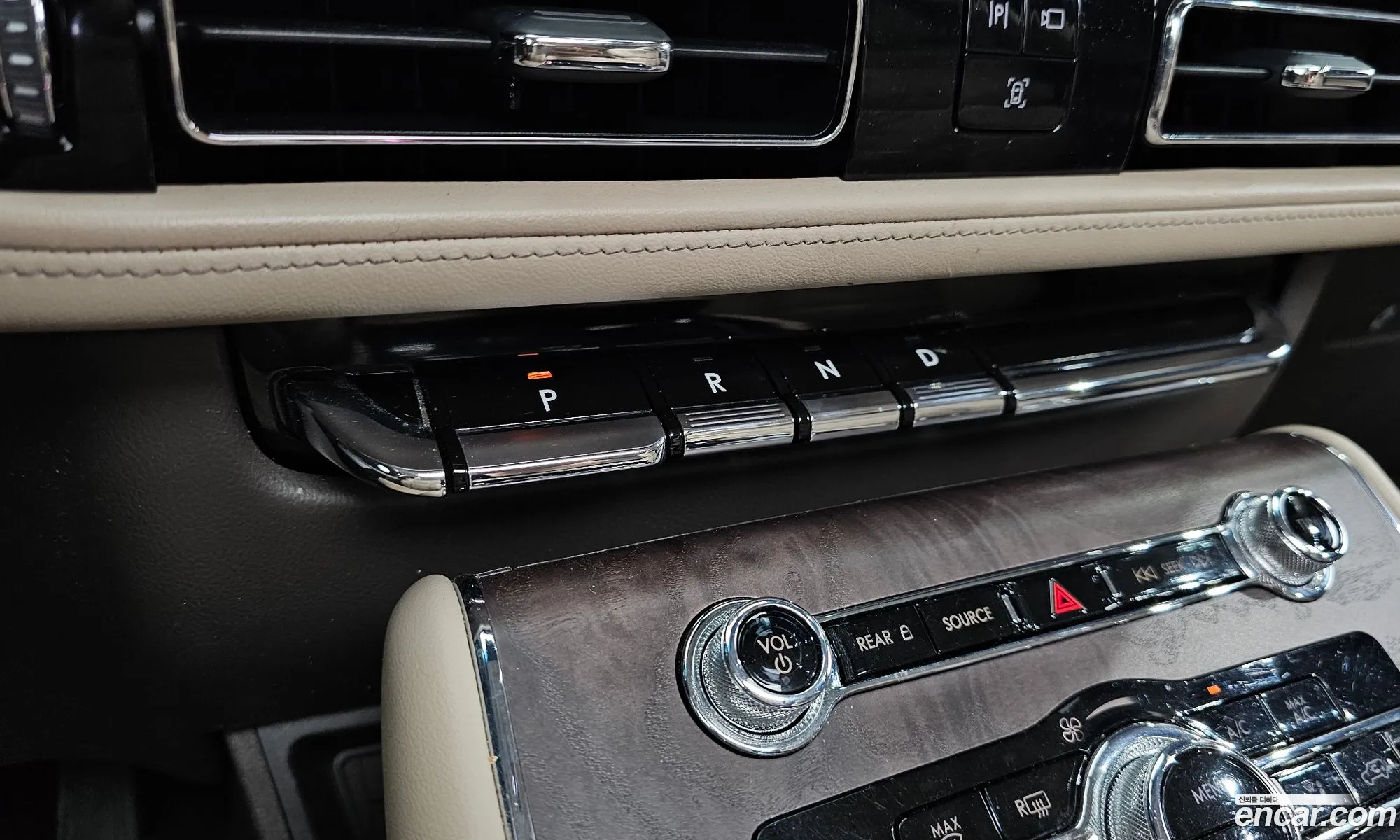 Lincoln Aviator 2021 5LM5J7XC7MGL08705 — 9
