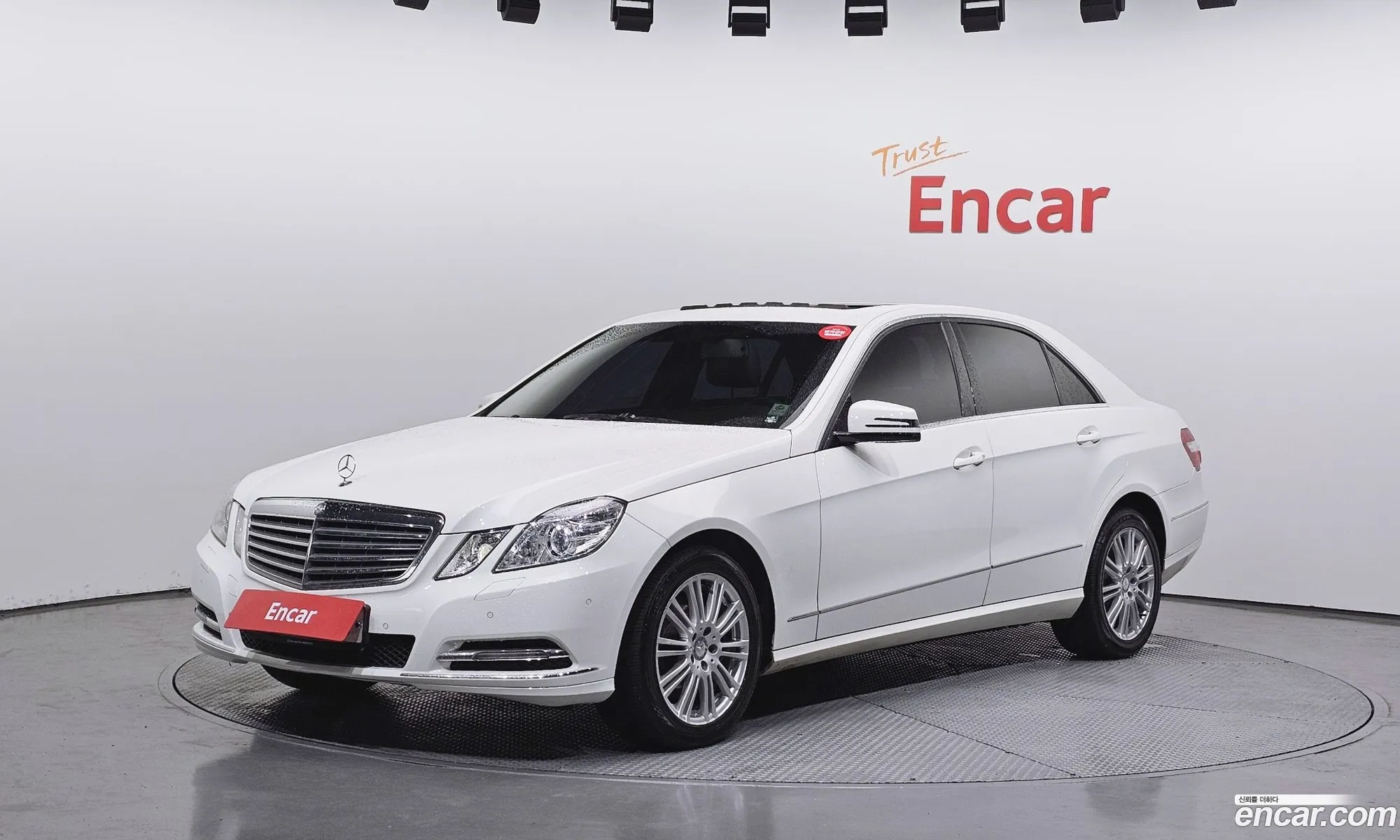 Mercedes-Benz E-Class W212 2011 WDDHF5DB8BA471343 — 19