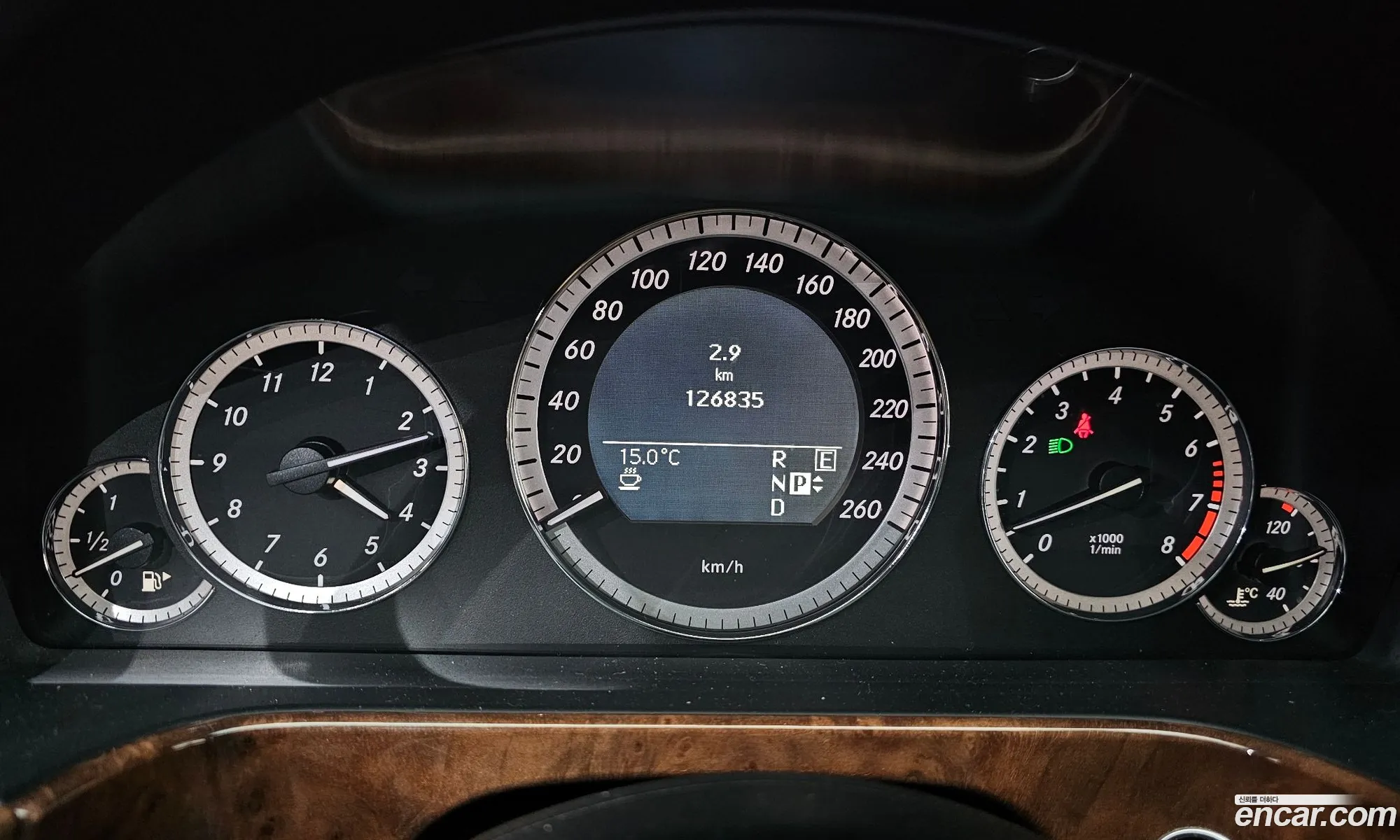 Mercedes-Benz E-Class W212 2011 WDDHF5DB8BA471343 — 9