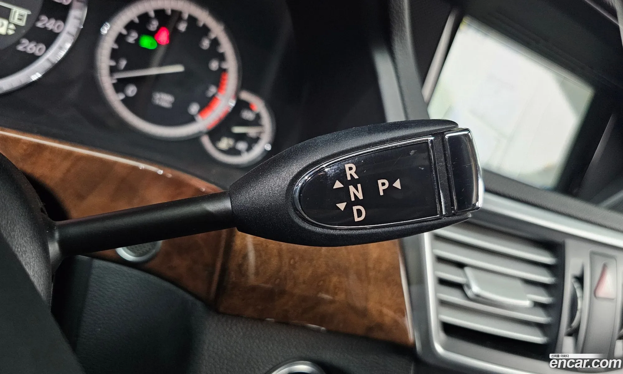 Mercedes-Benz E-Class W212 2011 WDDHF5DB8BA471343 — 3