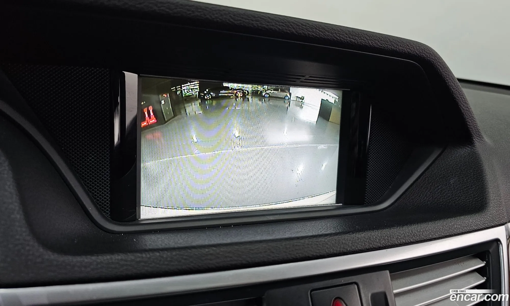Mercedes-Benz E-Class W212 2011 WDDHF5DB8BA471343 — 18