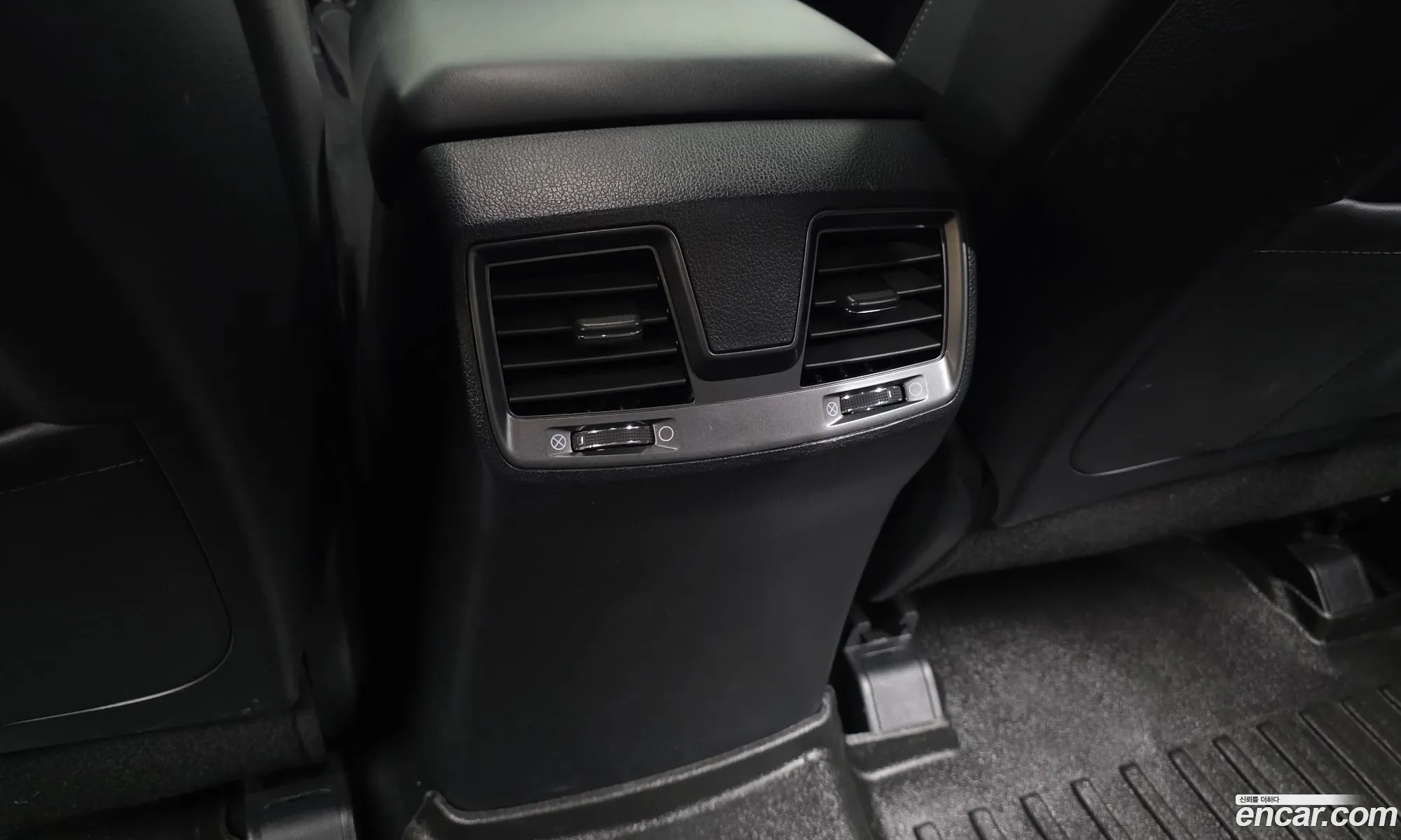 KG Mobility (SsangYong) Rexton Sports Khan 2020 — 34