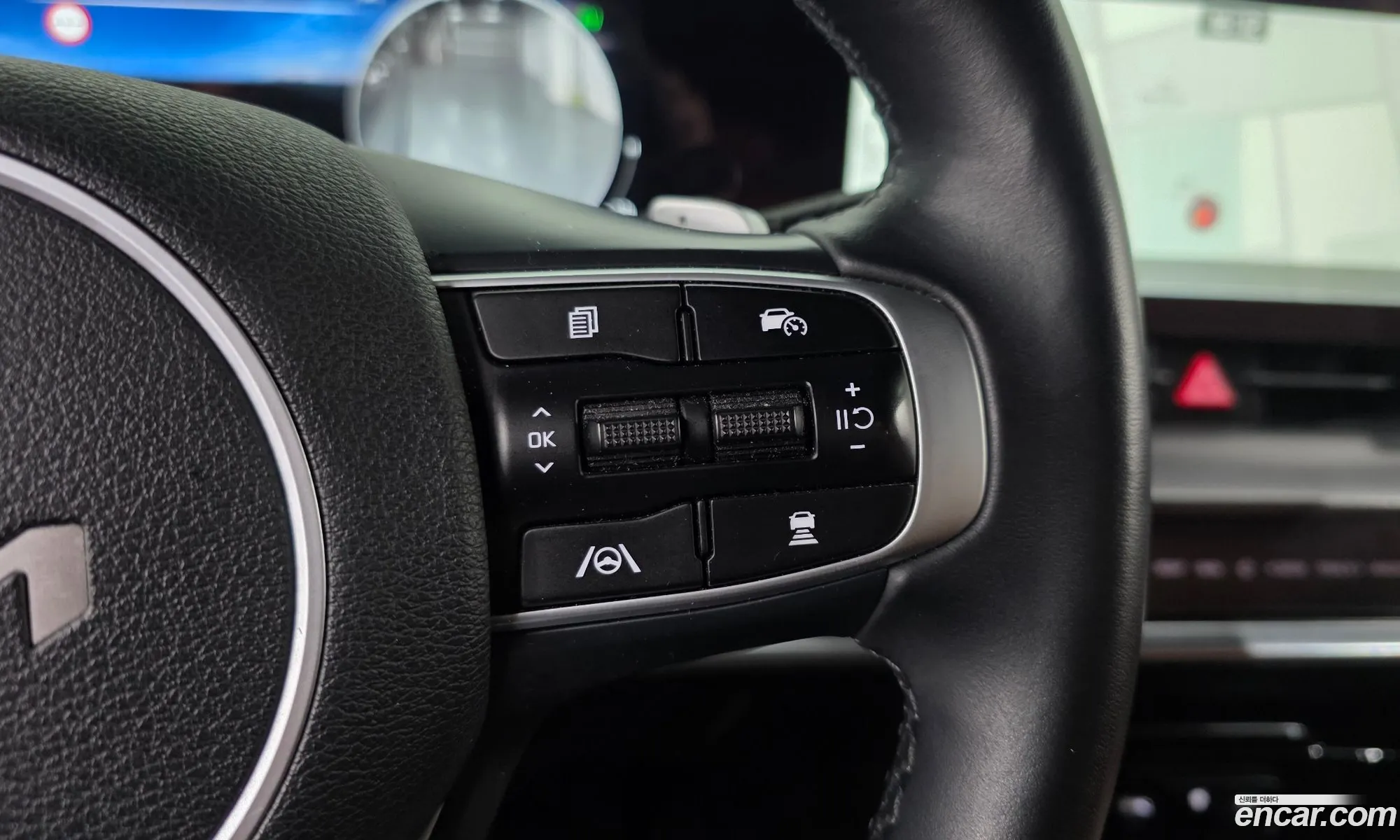 Kia Sportage Hybrid 2023 — 7