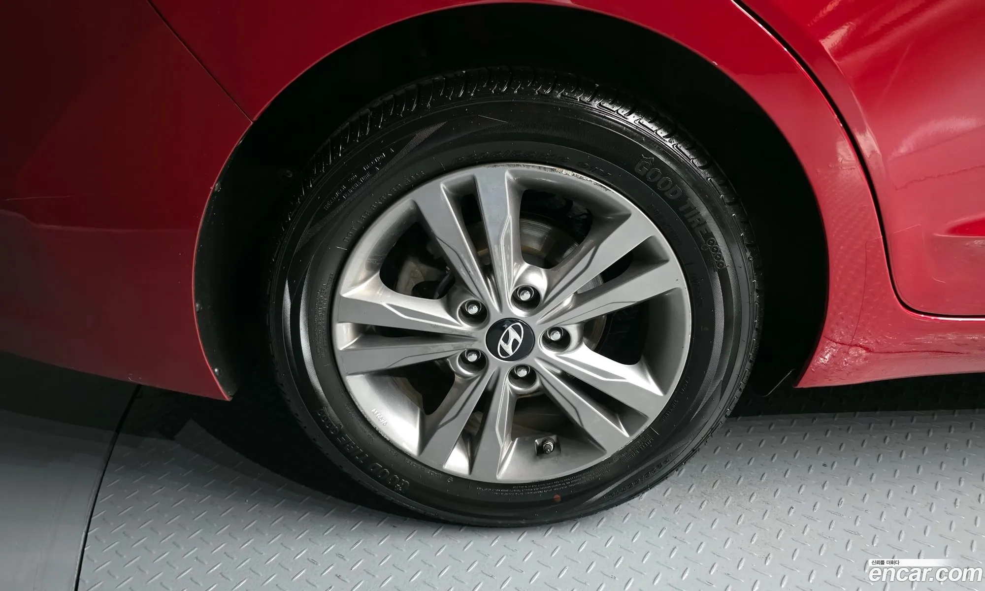 Hyundai Elantra AD 2018 — 25