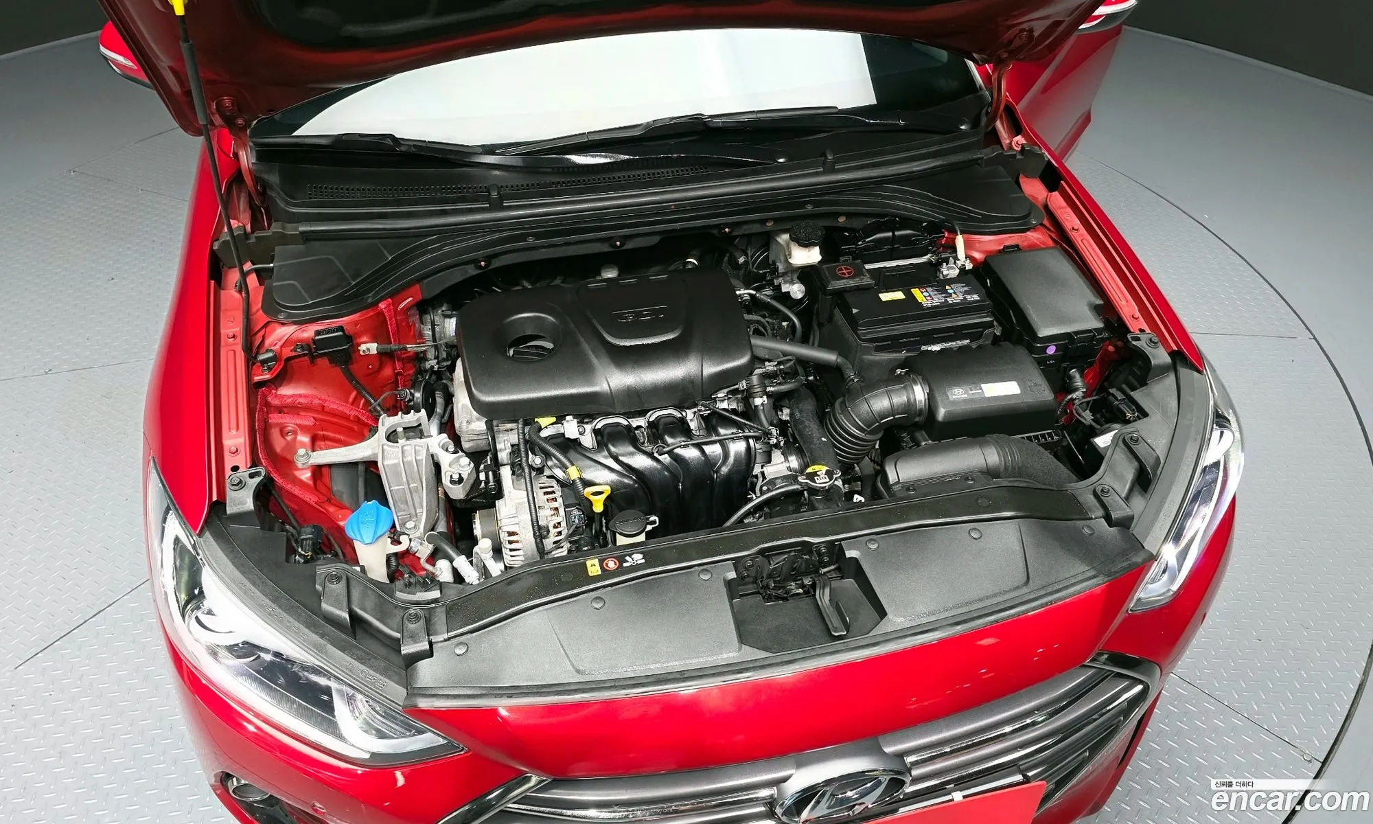 Hyundai Elantra AD 2018 — 16