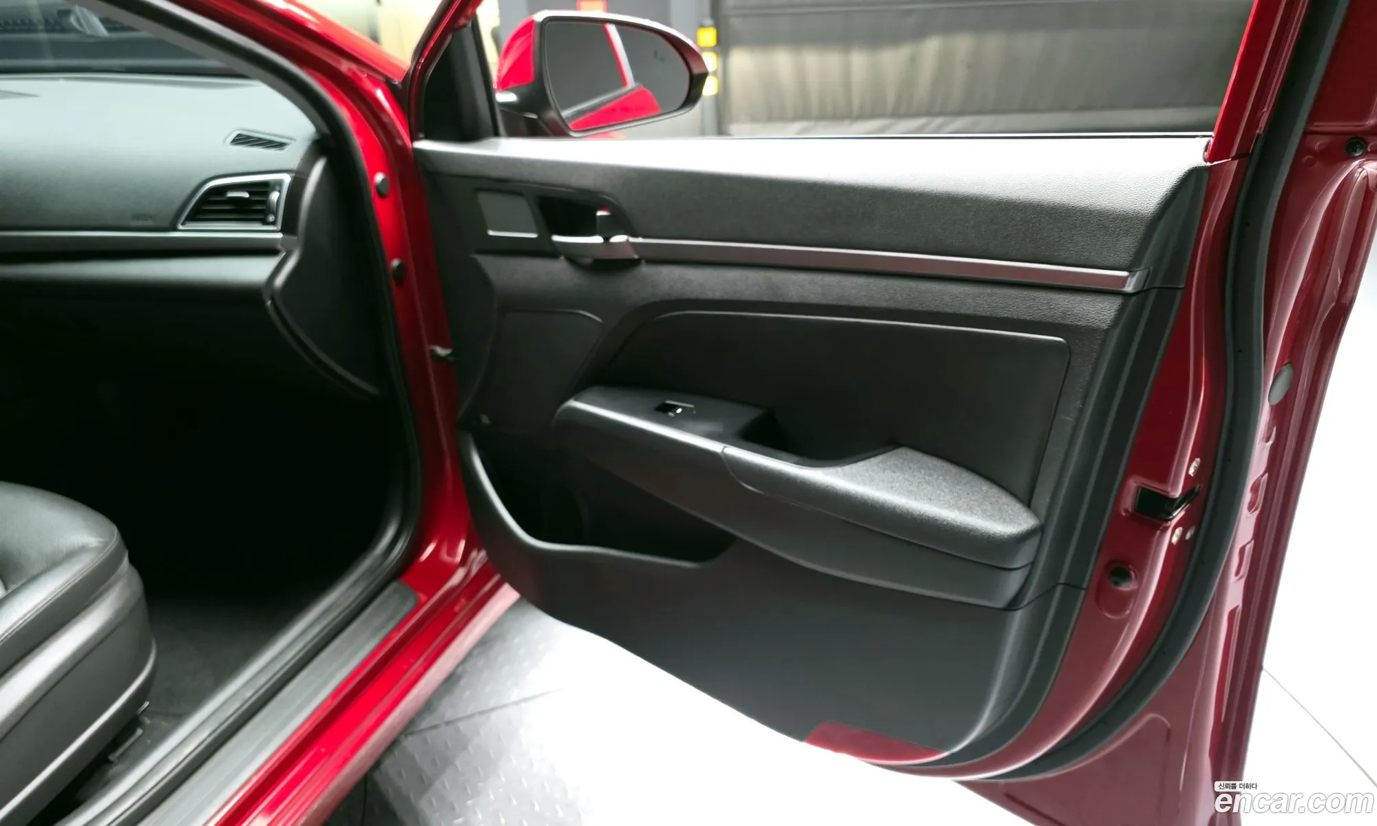 Hyundai Elantra AD 2018 — 22