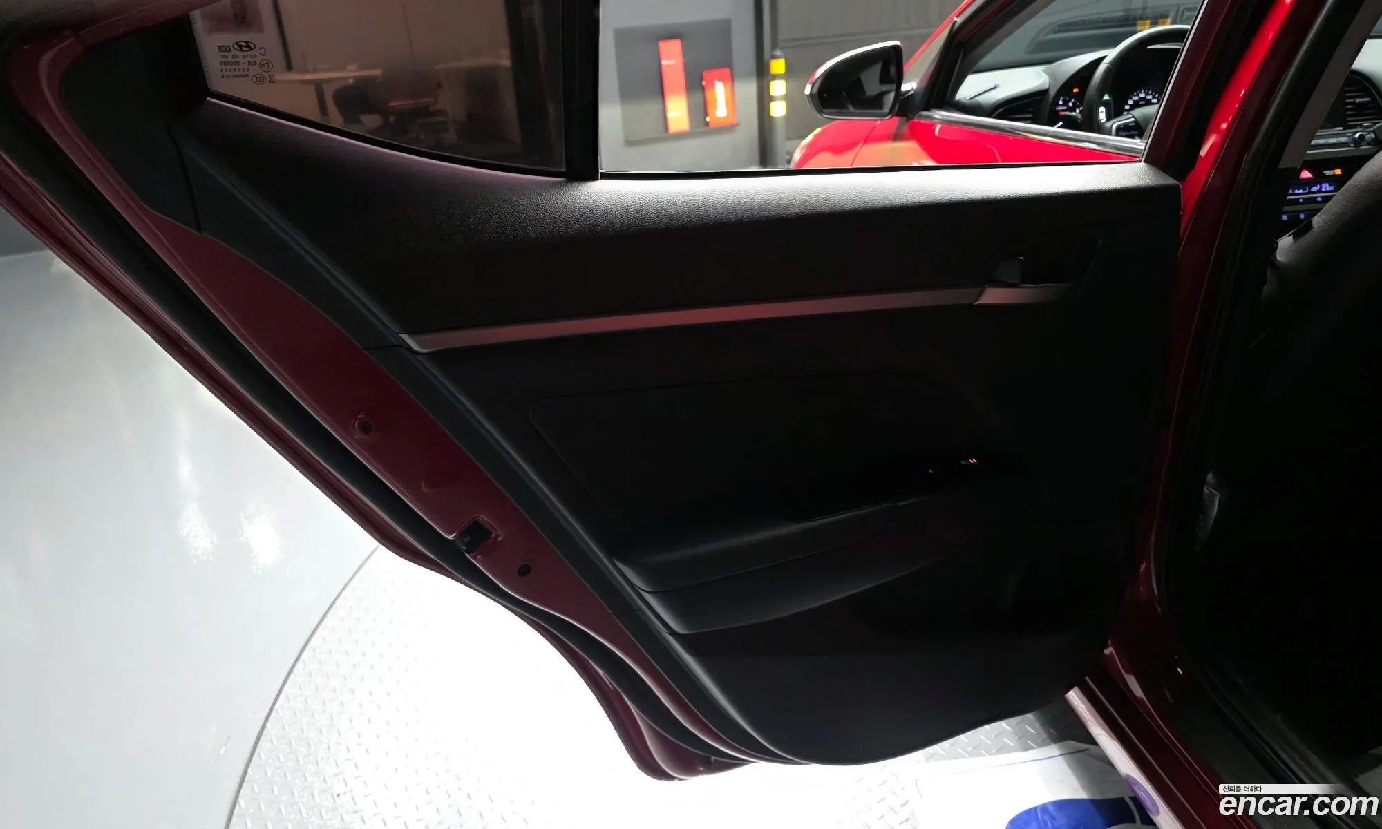 Hyundai Elantra AD 2018 — 5