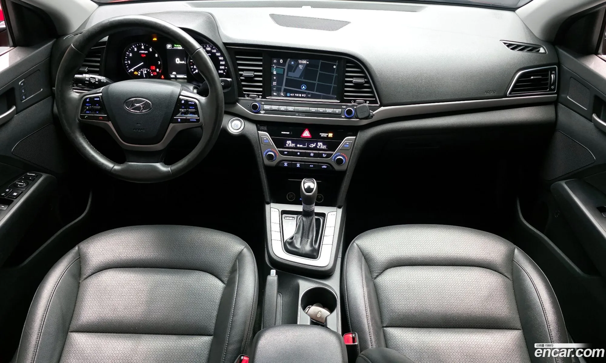 Hyundai Elantra AD 2018 — 13