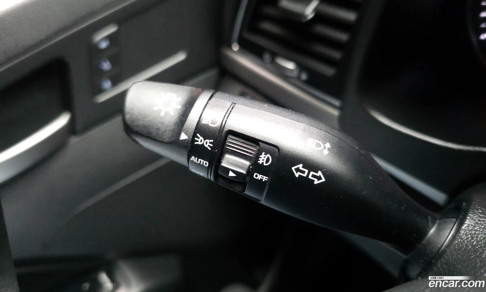 Hyundai Elantra AD 2018 — 19