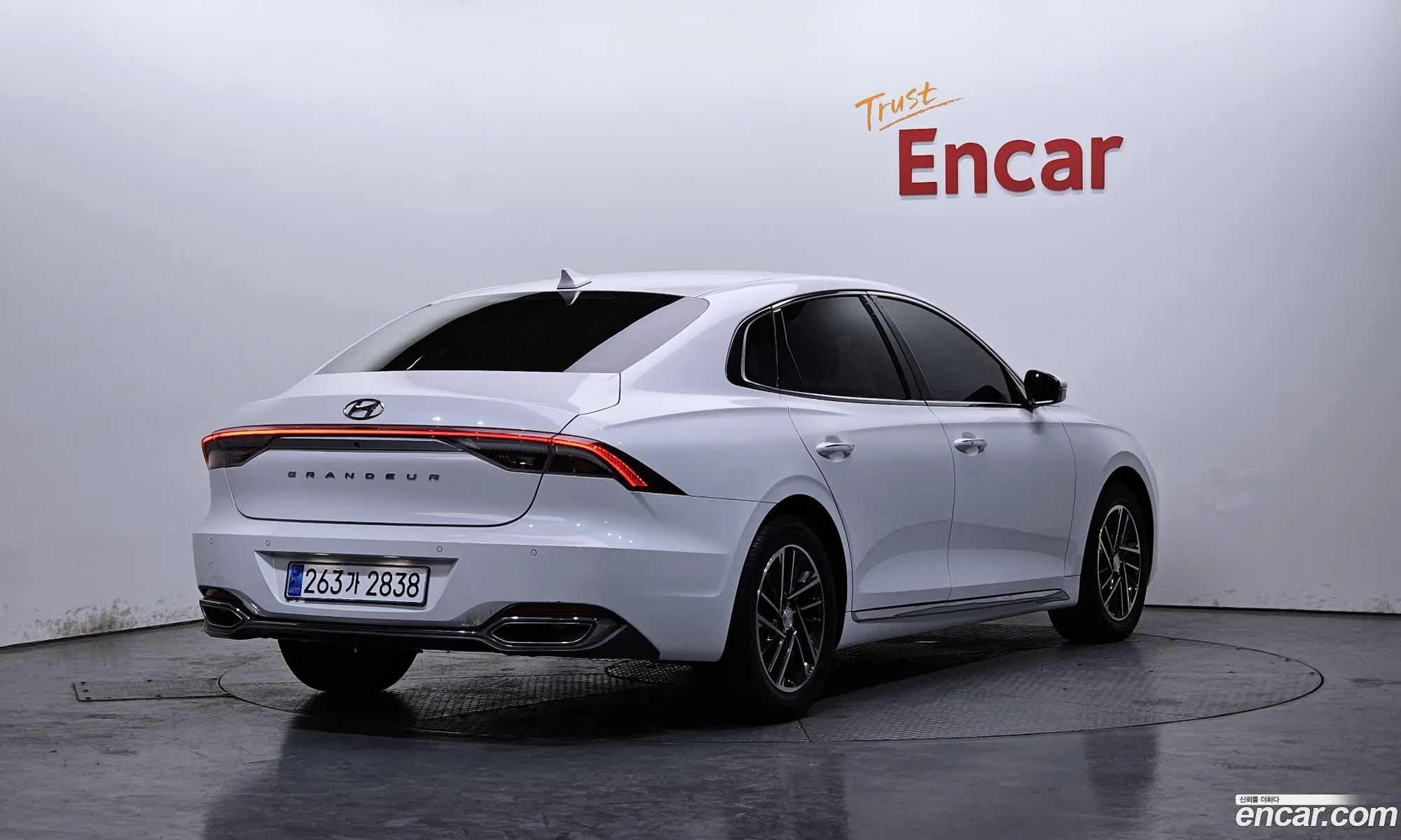 Hyundai Grandeur IG 2021 — 29