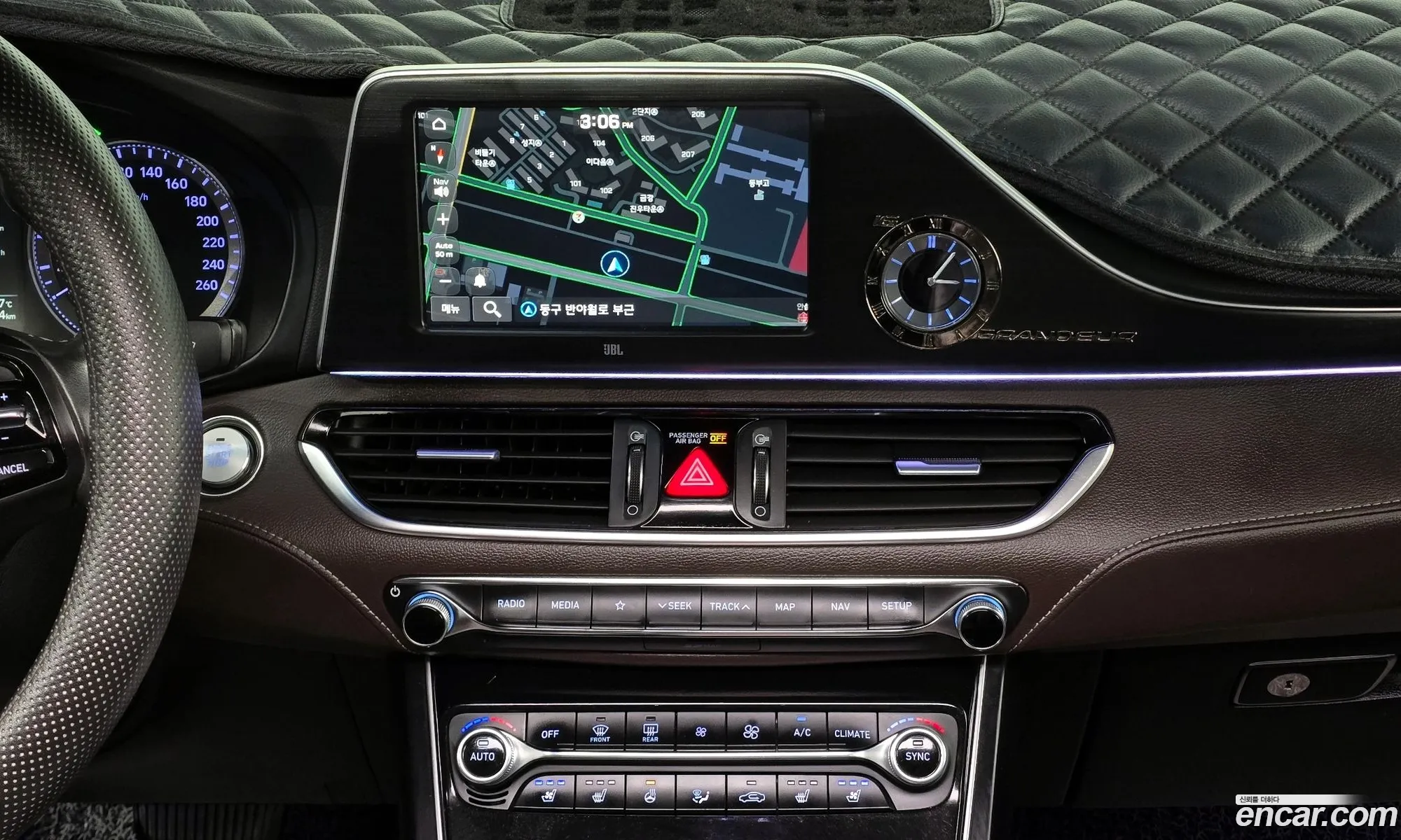 Hyundai Grandeur IG 2016 — 31