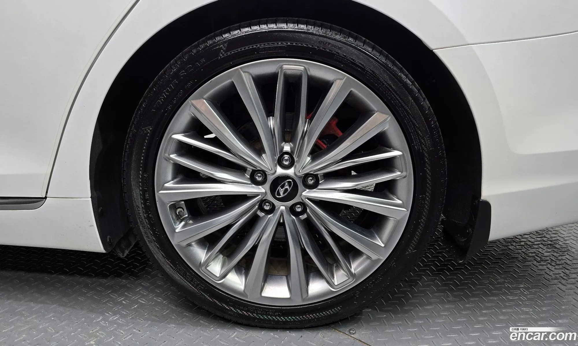 Hyundai Grandeur IG 2016 — 25