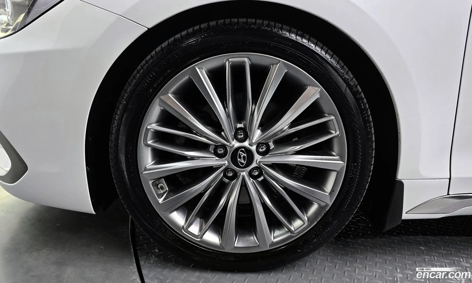 Hyundai Grandeur IG 2016 — 11