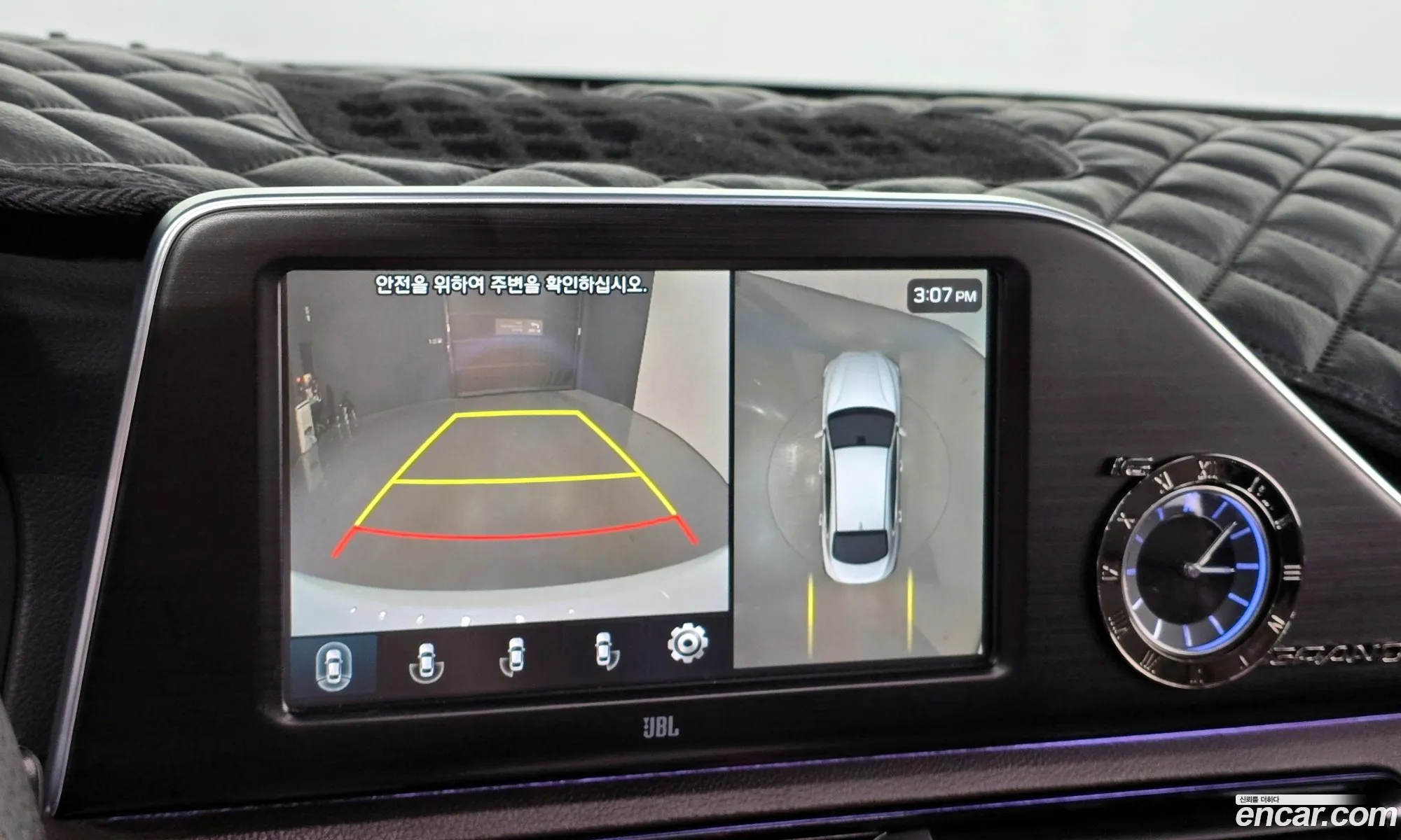 Hyundai Grandeur IG 2016 — 28