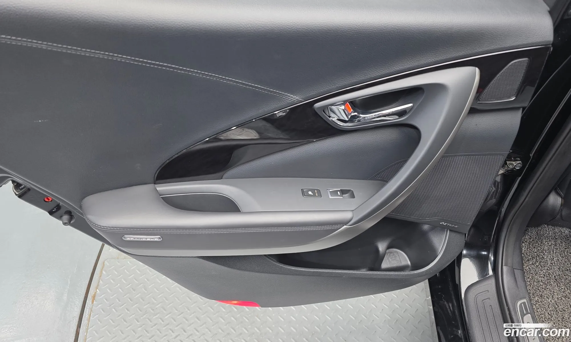 Hyundai Grandeur HG 2015 — 12