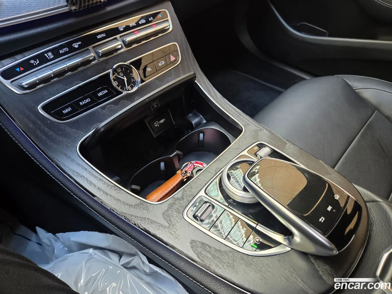 Mercedes-Benz E-Class W213 2020 — 19
