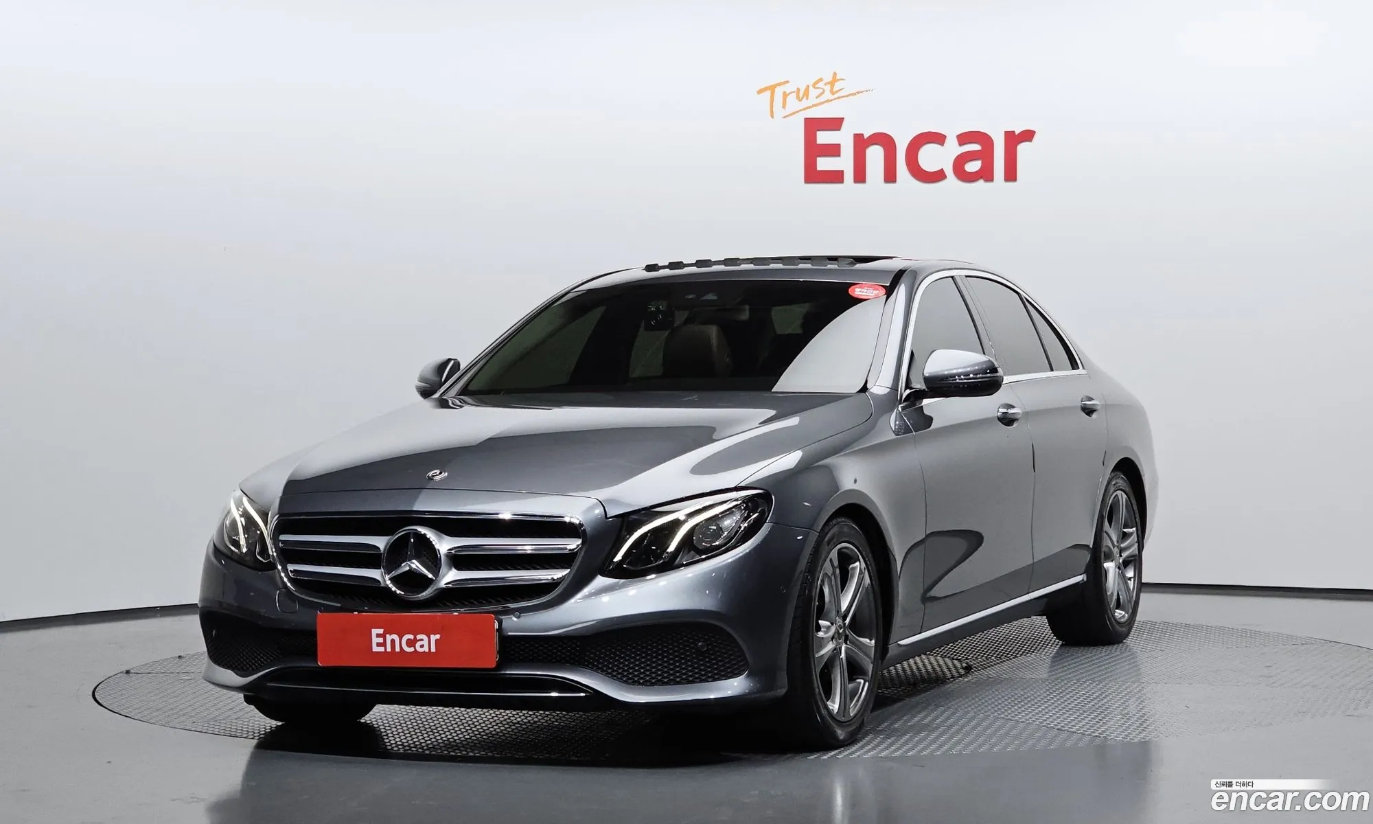 Mercedes-Benz E-Class W213 2018 WDDZF4CB3JA389552 — 24
