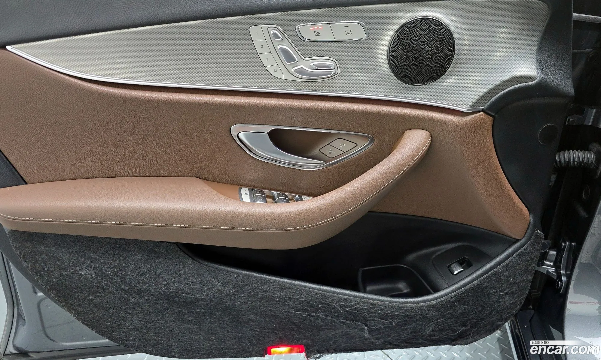Mercedes-Benz E-Class W213 2018 WDDZF4CB3JA389552 — 19