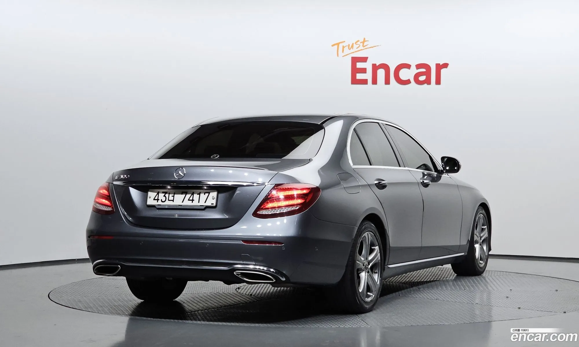 Mercedes-Benz E-Class W213 2018 WDDZF4CB3JA389552 — 30