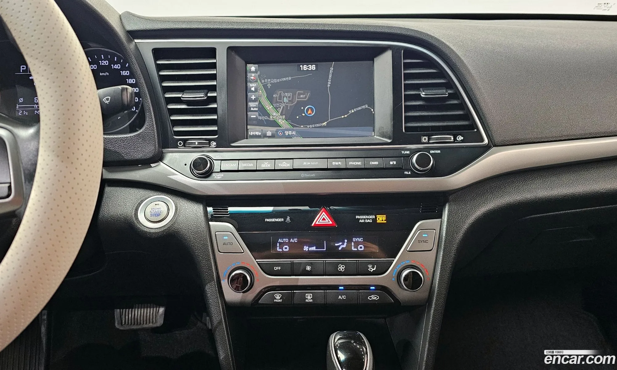 Hyundai Elantra AD 2016 — 27