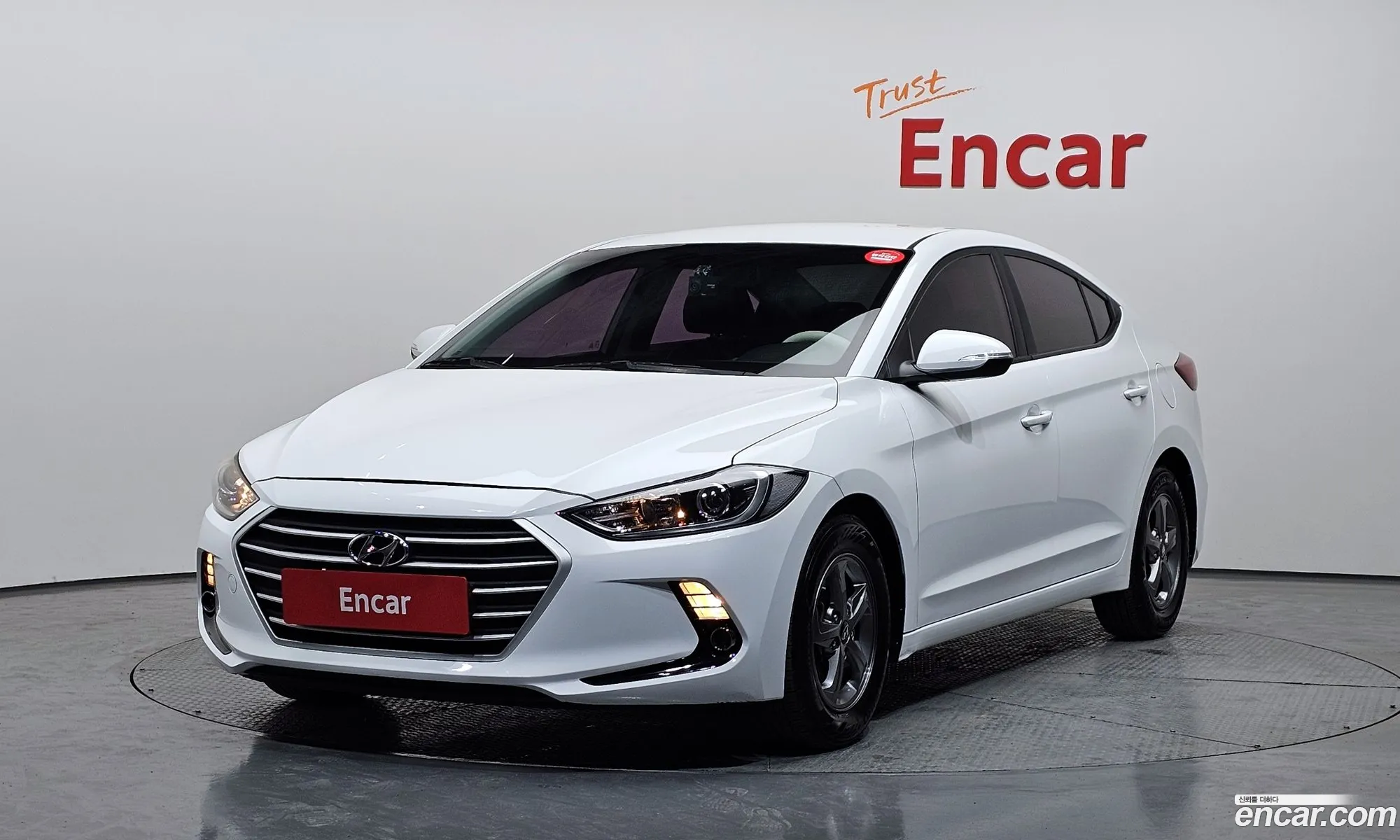 Hyundai Elantra AD 2016 — 5