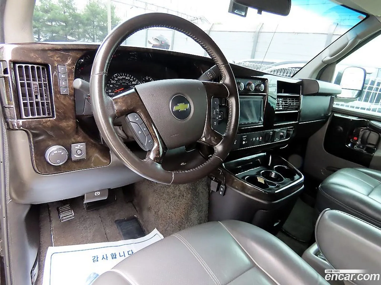 Chevrolet Express Van 2015 — 19