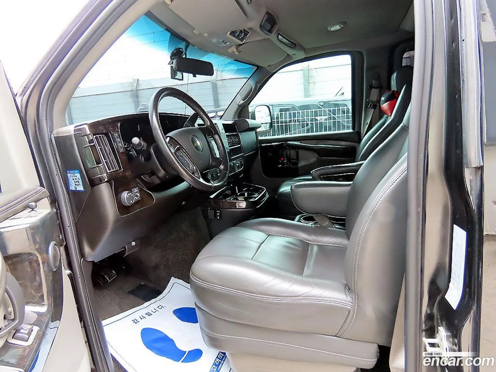 Chevrolet Express Van 2015 — 20