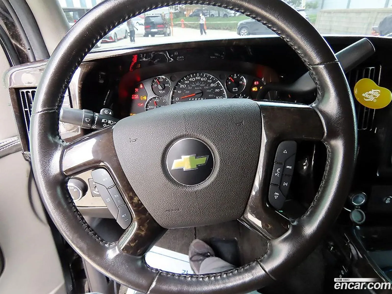 Chevrolet Express Van 2015 — 13