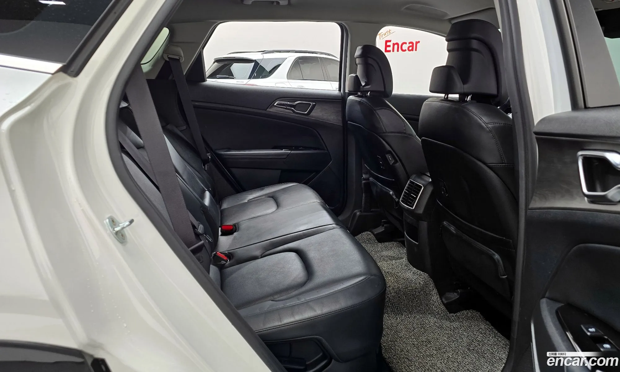 Kia Sportage Hybrid 2022 — 10