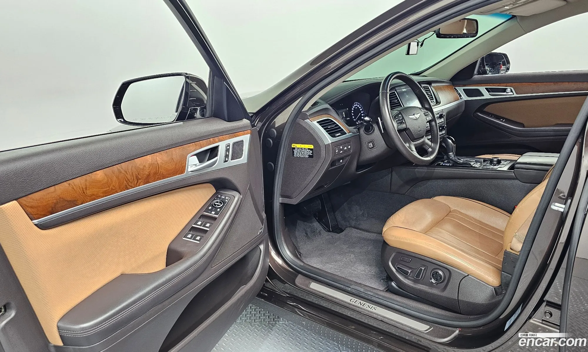 Hyundai Genesis DH 2015 — 11