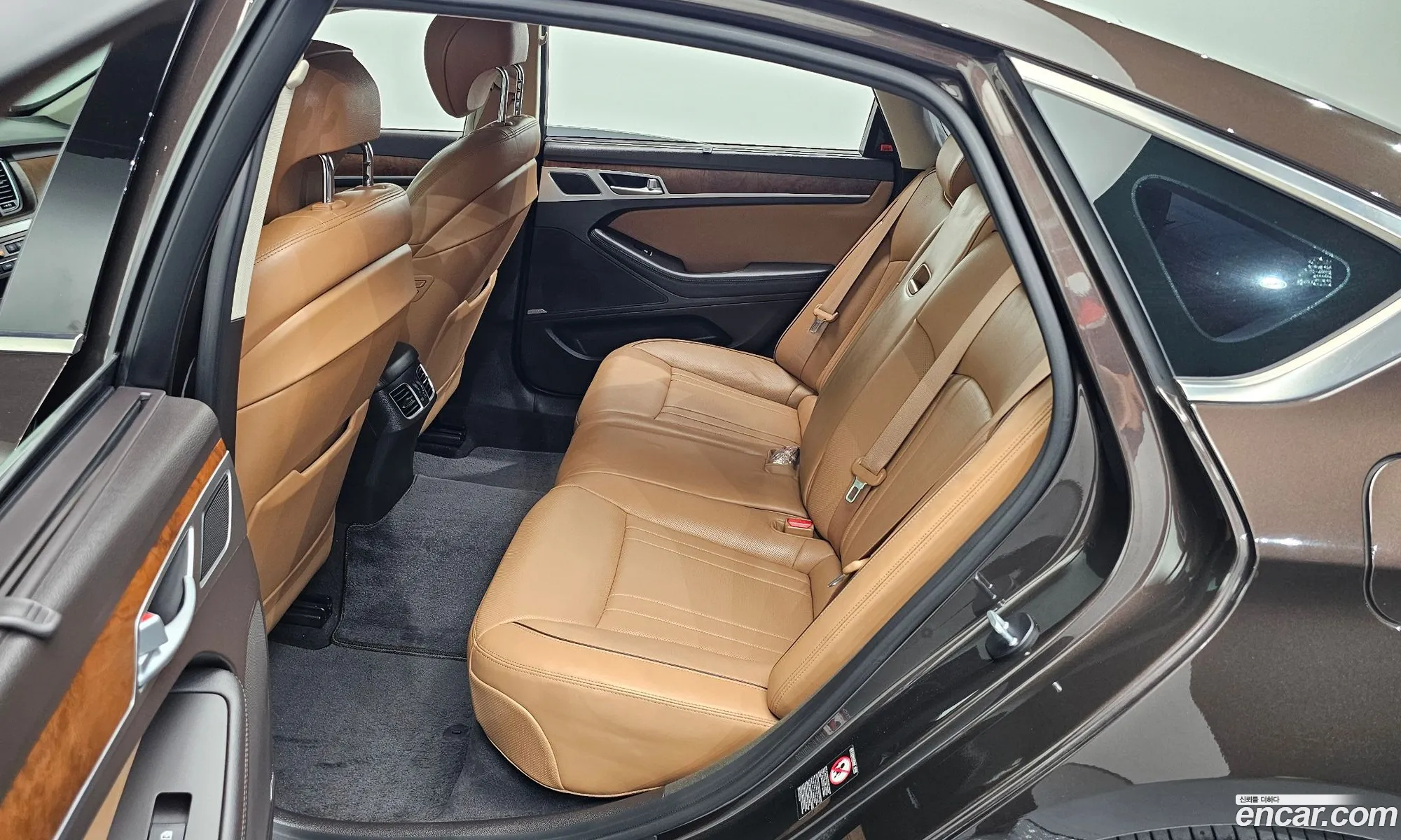 Hyundai Genesis DH 2015 — 19