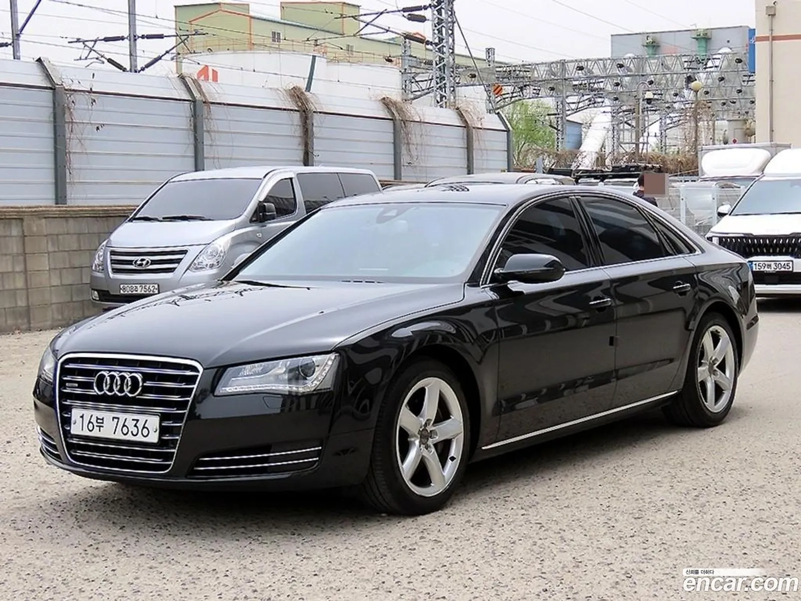 Audi A8 2011 — 7