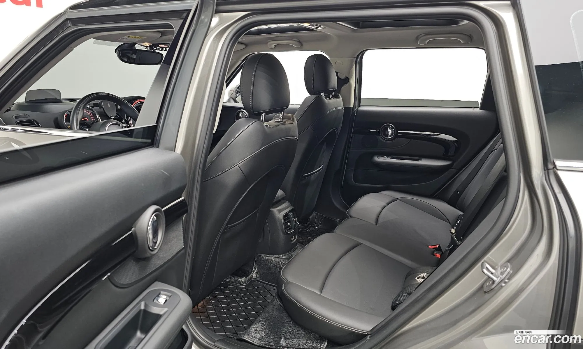 Mini Cooper D Clubman 2019 — 26